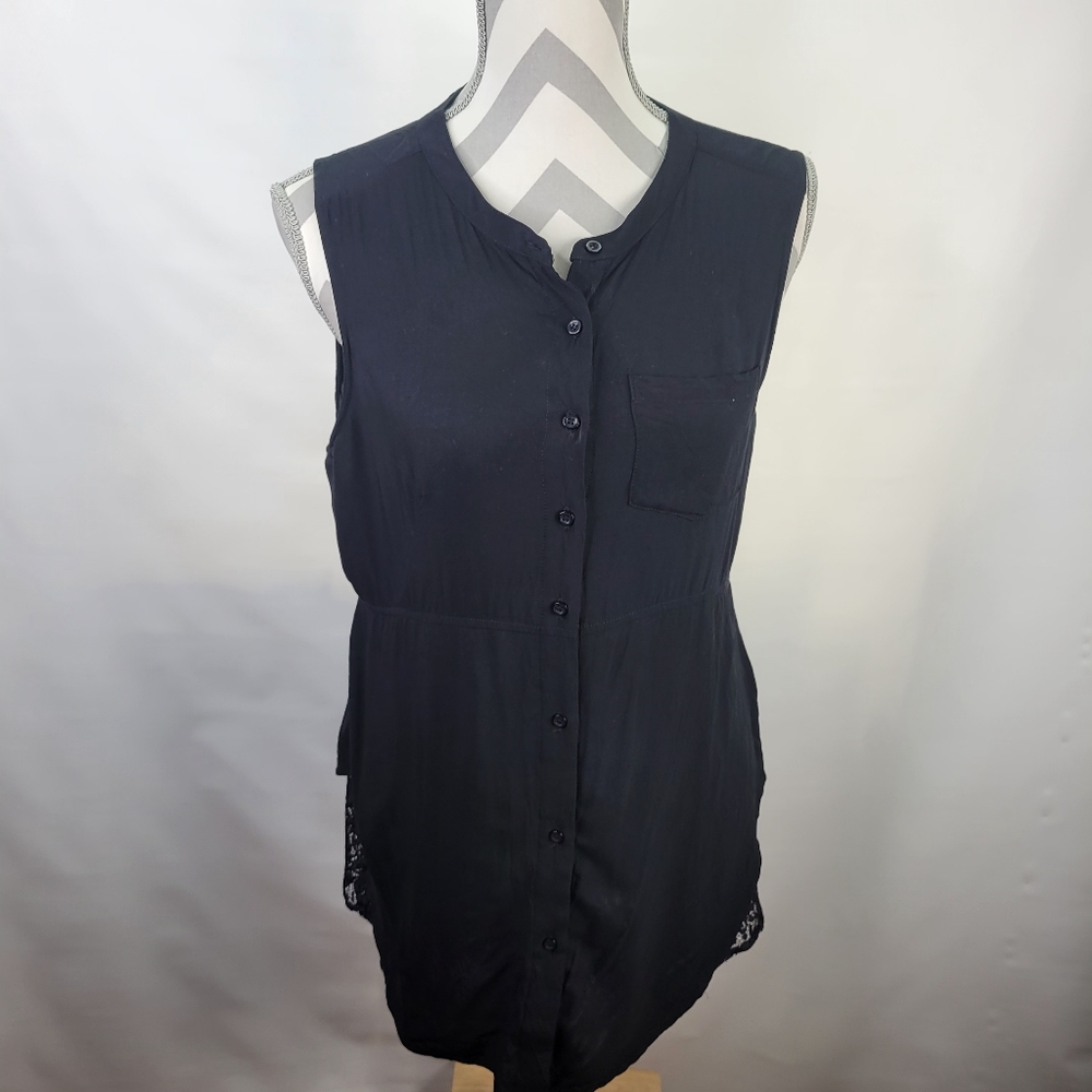 Umgee USA Black Button Front Long Sleeveless Top/Dress Lace Bottom Accent Medium